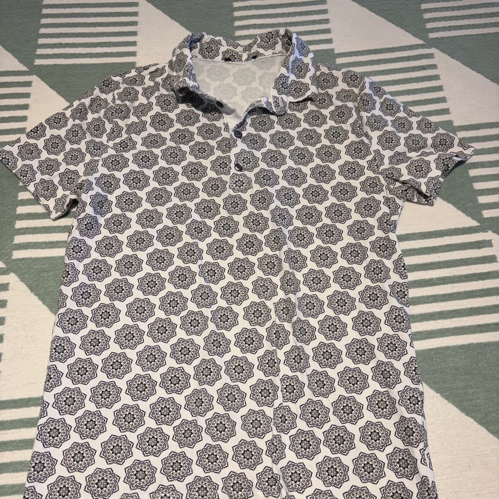 Express Black and White Floral Medallion Button Down Shirt